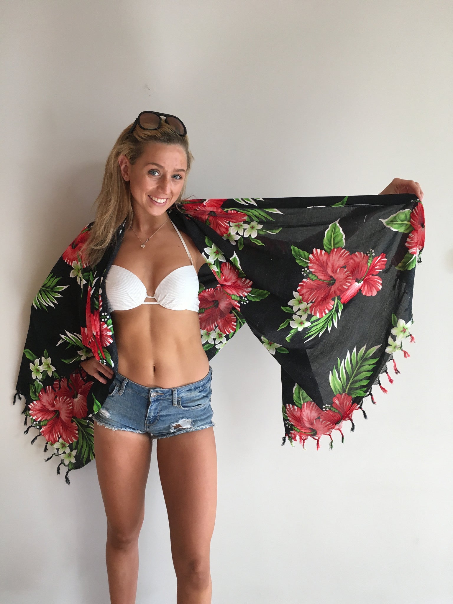 Amelia Evans on 6 ways to wear YOUR sarong